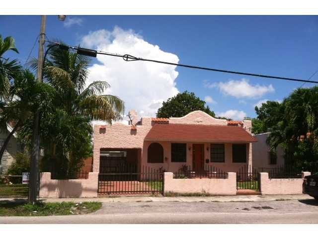 2453 NW 3 ST, Miami, FL 33125