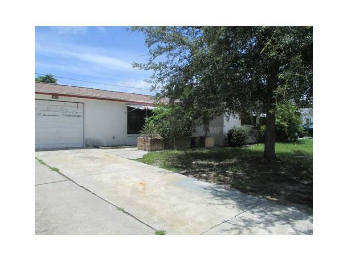 3525 Westchester Dr, Holiday, FL 34691