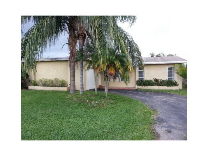 9570 NW 24TH CT, Fort Lauderdale, FL 33322