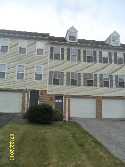 1124 Hearthridge Lane, York, PA 17404