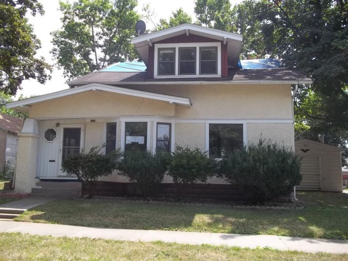 106 W Grant St, Marshalltown, IA 50158