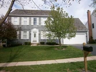 513 Long Hill Road, Gurnee, IL 60031