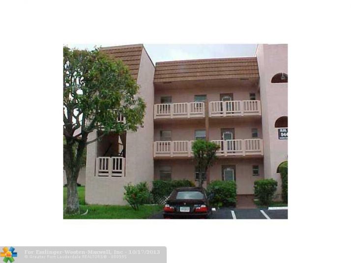 9441 Sunrise Lakes Blvd # 111, Fort Lauderdale, FL 33322