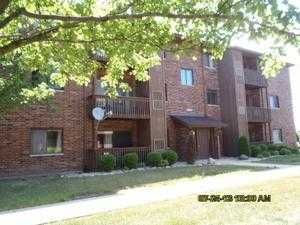 15805 Peggy Ln Apt 10, Oak Forest, IL 60452