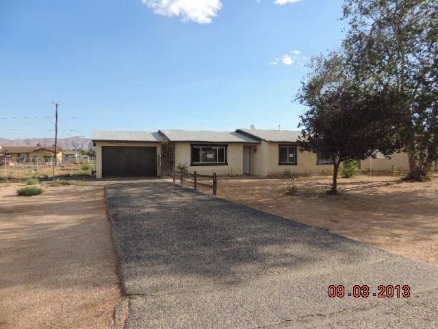 22365 Pah-Ute Avenue, Apple Valley, CA 92308