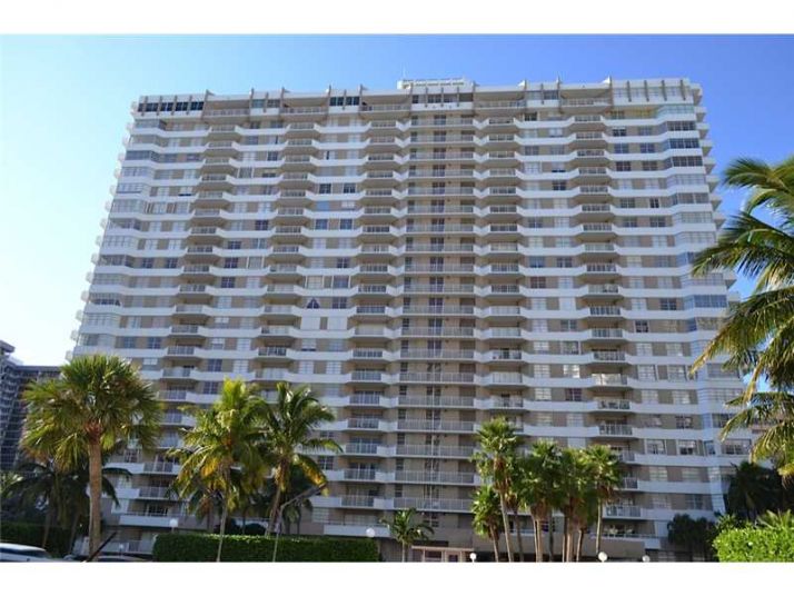 1985 S OCEAN DR # 14 J, Hallandale, FL 33009