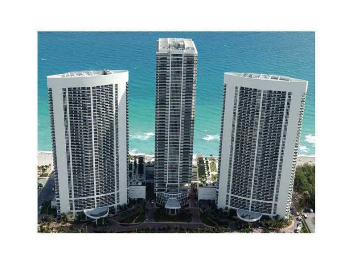 1830 S Ocean Dr # 2412, Hallandale, FL 33009