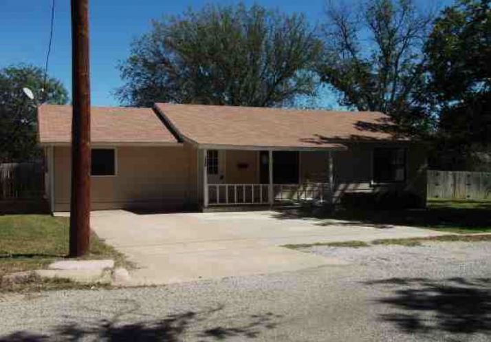 1409 S College St, Brady, TX 76825