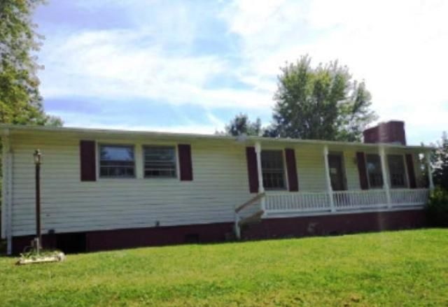 186 Miller Rd, Winchester, VA 22602