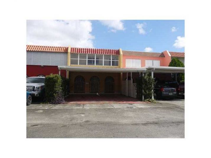 7197 W 2 CT # 0, Hollywood, FL 33024