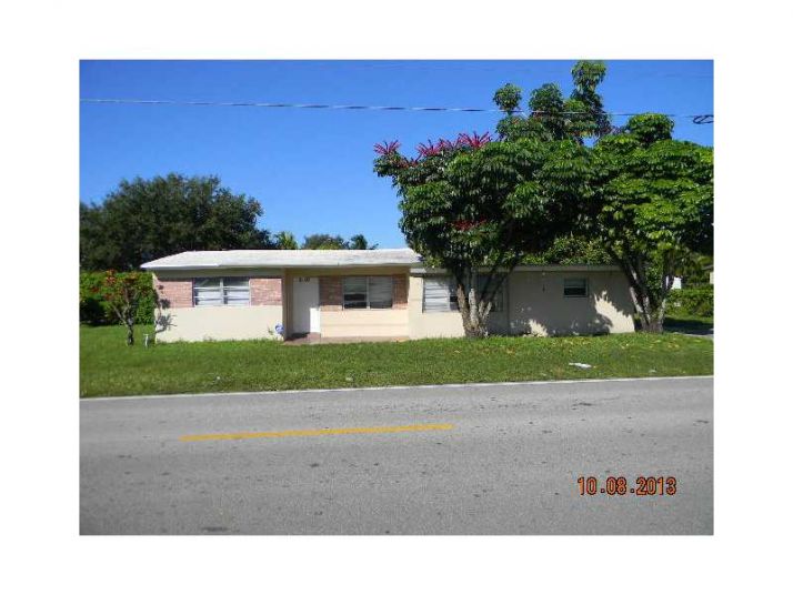 6101 FUNSTON ST, Hollywood, FL 33023