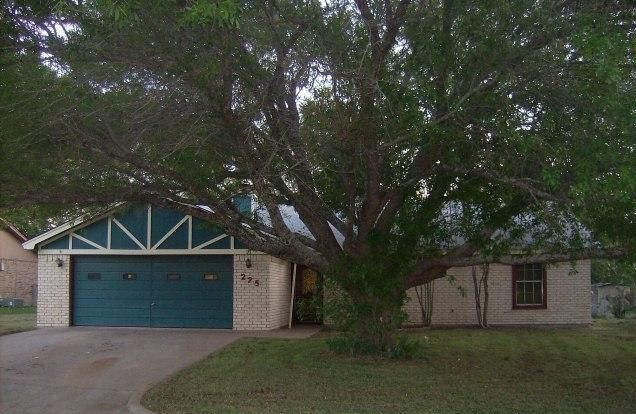 225 Bowie Lane, Hewitt, TX 76643