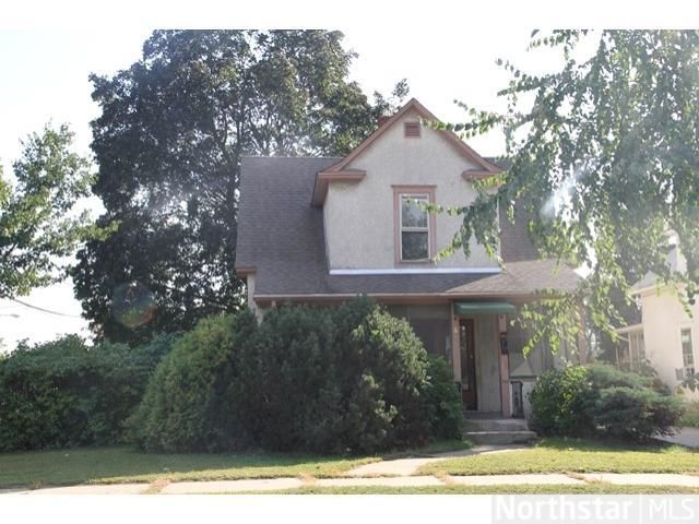 688 23rd Ave Ne, Minneapolis, MN 55418