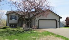 8640 Kingfisher Ct Chanhassen, MN 55317