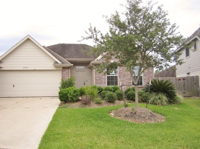 2229 Silvercreek Ct, Deer Park, TX 77536