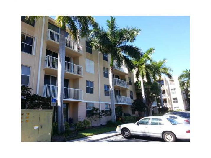 1350 Se 3rd Ave Apt 406, Dania, FL 33004