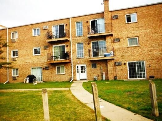 159 W Elk Trl Apt 256, Carol Stream, IL 60188