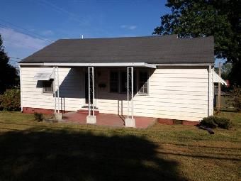 706 N Spring St, Mc Minnville, TN 37110