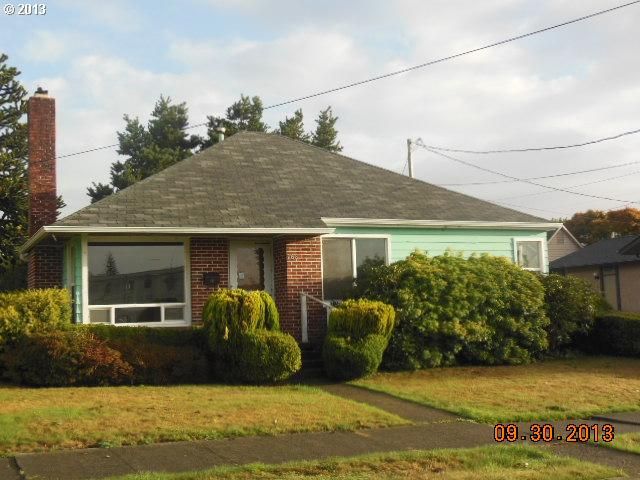 768 Ferguson Ave, Coos Bay, OR 97420