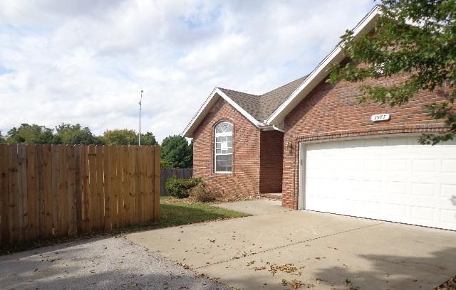 3977 W Beechwood St, Springfield, MO 65807