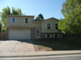 4144 Flanders Way, Aurora, CO 80013