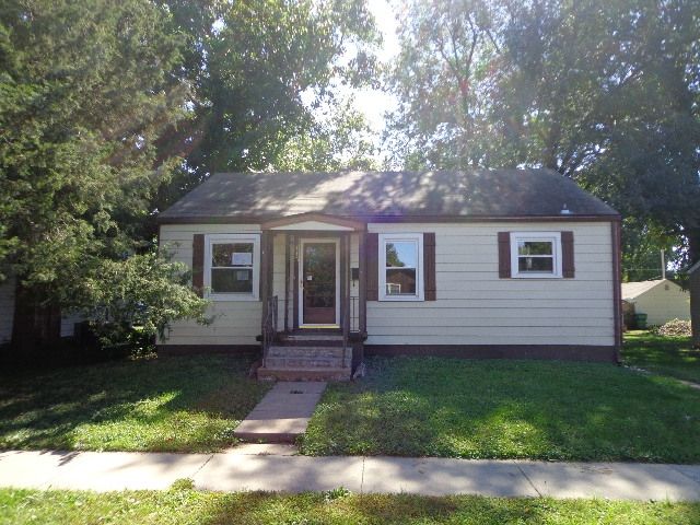 115 E 4th St, O Fallon, IL 62269