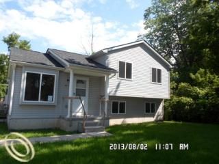 652 Ditmar Ave, Pontiac, MI 48341