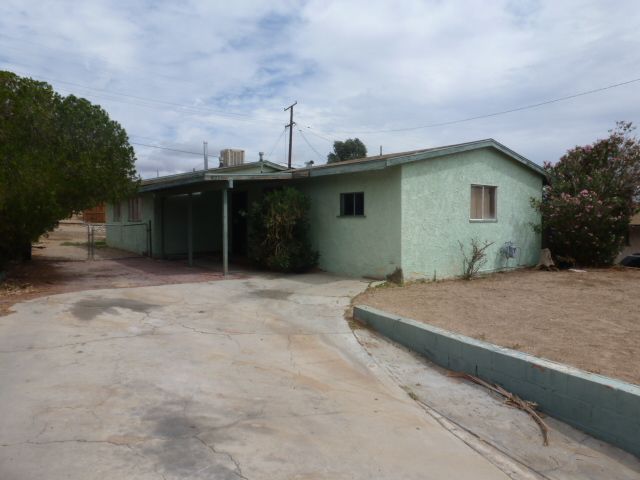 921 E. Elizabeth Street, Barstow, CA 92311