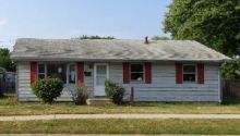 831 Plum St Aurora, IL 60506