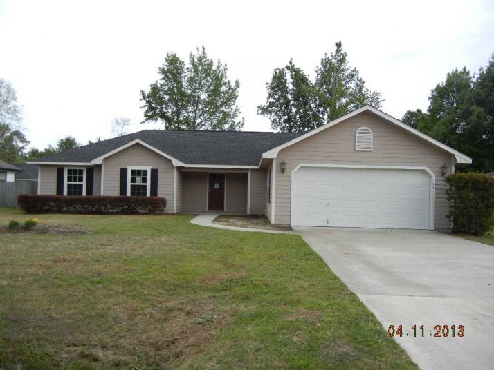 106 Innerlake Ln, Kingsland, GA 31548