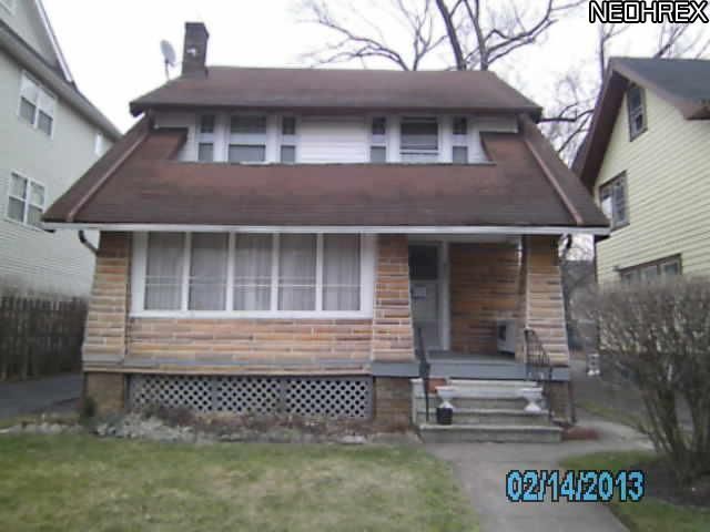 833 Nela View Rd, Cleveland, OH 44112