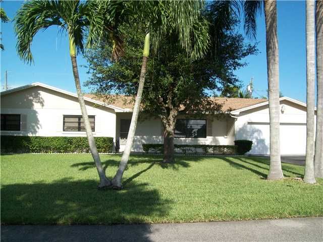 27520 SW 166 AV, Homestead, FL 33031