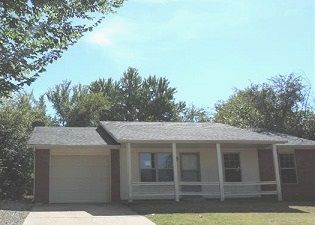 1226 E 143rd St, Glenpool, OK 74033