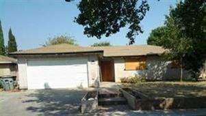 4606 N Pleasant Ave, Fresno, CA 93705