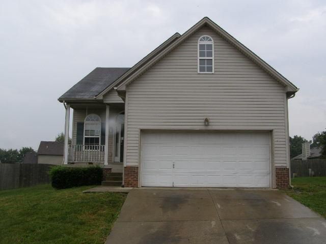 102 Mayflower Ct, Georgetown, KY 40324