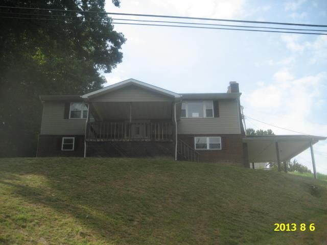 1876 State Route 1458, Flatwoods, KY 41139