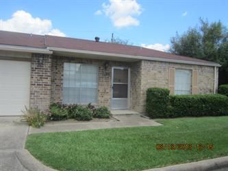 1184 Sunmeadow Drive, Beaumont, TX 77706