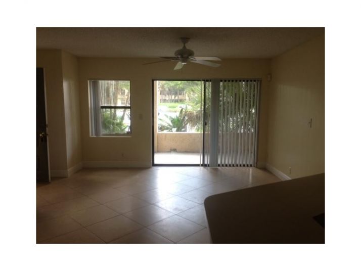 9999 SUMMERBREEZE DR # 307, Fort Lauderdale, FL 33322