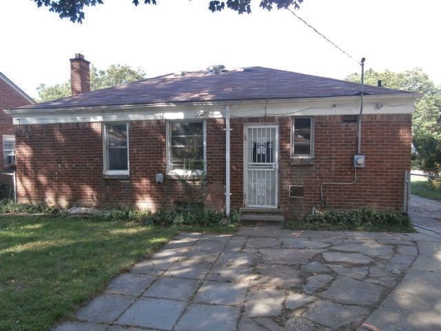 22431 Lyndon St, Detroit, MI 48223