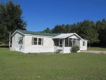 4062 SW Old Wire Rd, Fort White, FL 32038