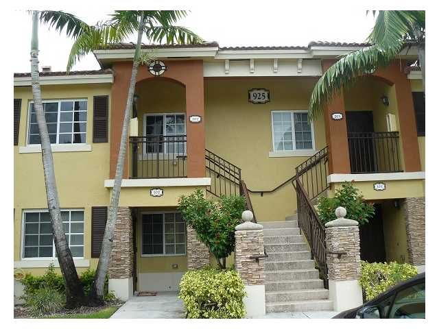 925 34 AVE # 202, Homestead, FL 33033