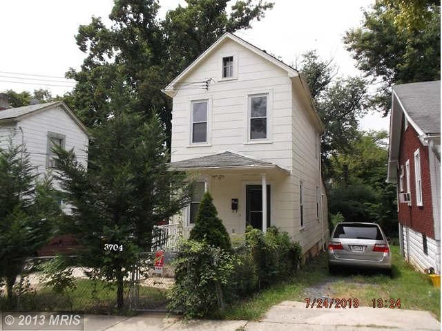 3704 36th St, Mount Rainier, MD 20712