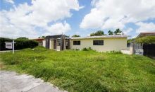 6955 W 10 CT Hialeah, FL 33014