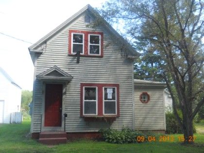 7 Maple St, Norway, ME 04268