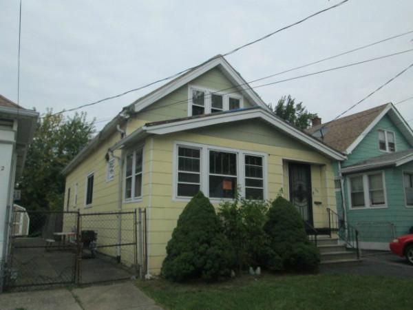 94 Bickford Ave, Buffalo, NY 14215