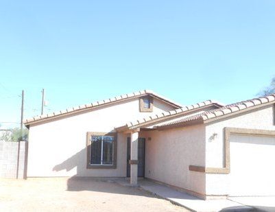 2950 E Mobile Ln, Phoenix, AZ 85041