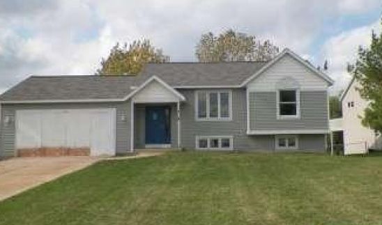 3099 Sunrise Ave, Holland, MI 49424