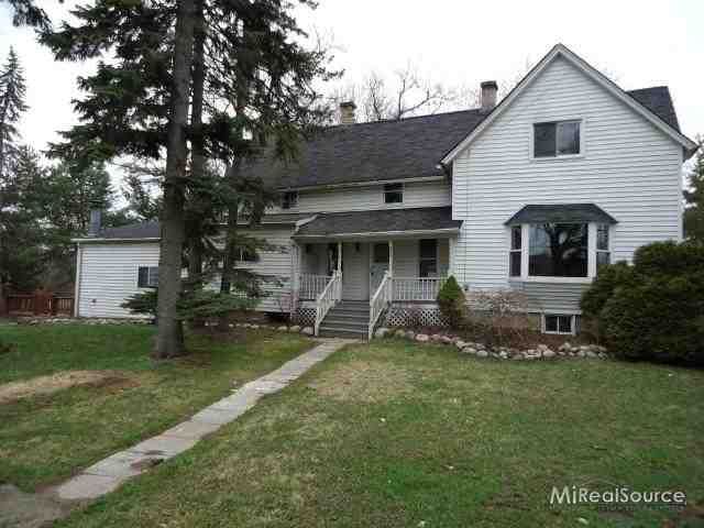 300 E Wattles Rd, Troy, MI 48085