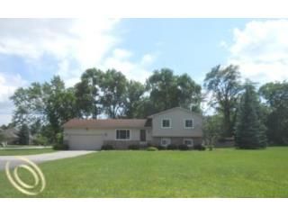 365 W South Blvd, Troy, MI 48085