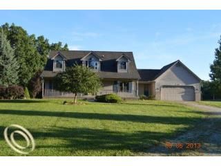 2181 E Allen Rd, Howell, MI 48855